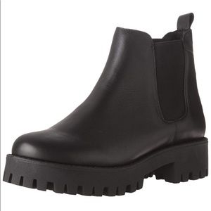 Steve Madden ankle booties